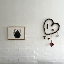 Mixed media - Tepotte stbejern - 30x40cm inkl egetrramme med artglas